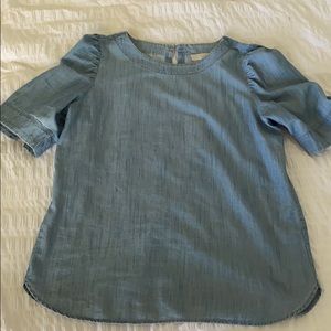 Puff sleeve chambray top